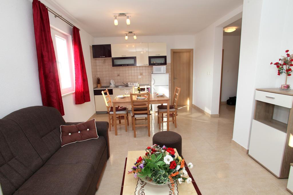 Apartments Villa Karlo Kaštela Exterior foto